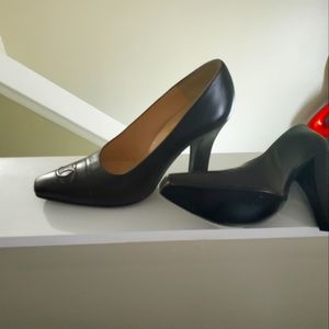 Chanel rich Dark Chocolate Brown Pumps. Excellent condition! Super comfortable.
